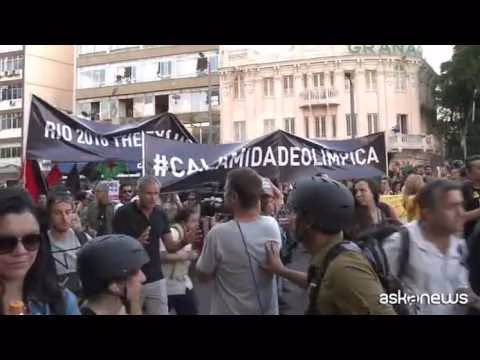 Rio 2016, l’altra faccia dell’Olimpiade: proteste contro i Giochi