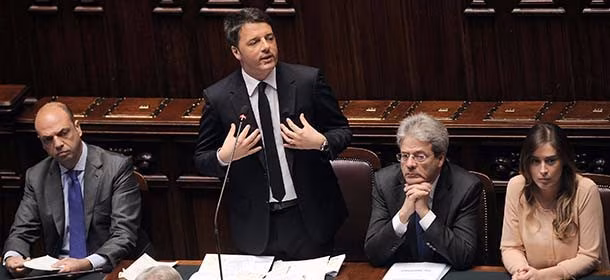 Camera dei Deputati - Matteo Renzi riferisce in aula sul naufragio