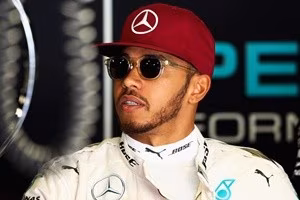 lewis-hamilton-mercedes_3469565