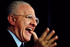 o-vincenzo-de-luca-facebook