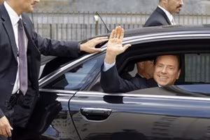 berlusconiauto300