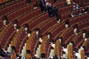 gentiloni-fiducia-camera-assenti