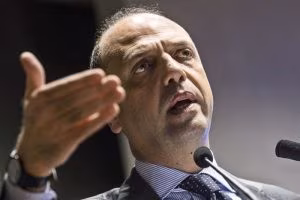 Alfano si commuove ma tira dritto: niente paura della soglia di sbarramento