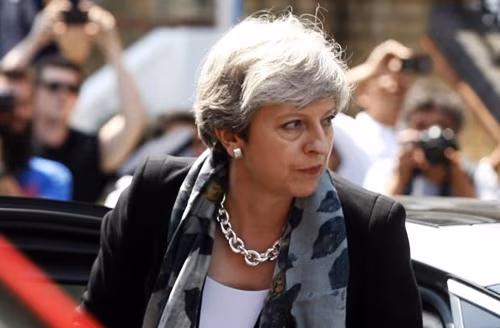 Nuovo report imbarazza primo ministro May, Riad finanzia estremismo islamico