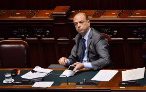 Alleanza popolare, un acquisto a scatola chiusa