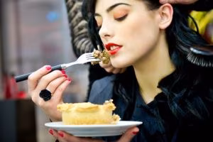 donnapastipiattiristorante1