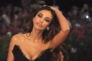 Madalina Ghenea4