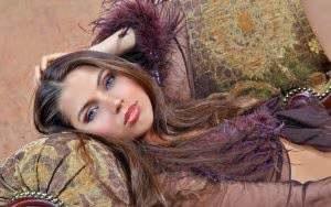 Valentina Kolesnikova Wide Desktop Background