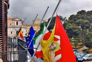 bandiere-a-palazzo-dorleans