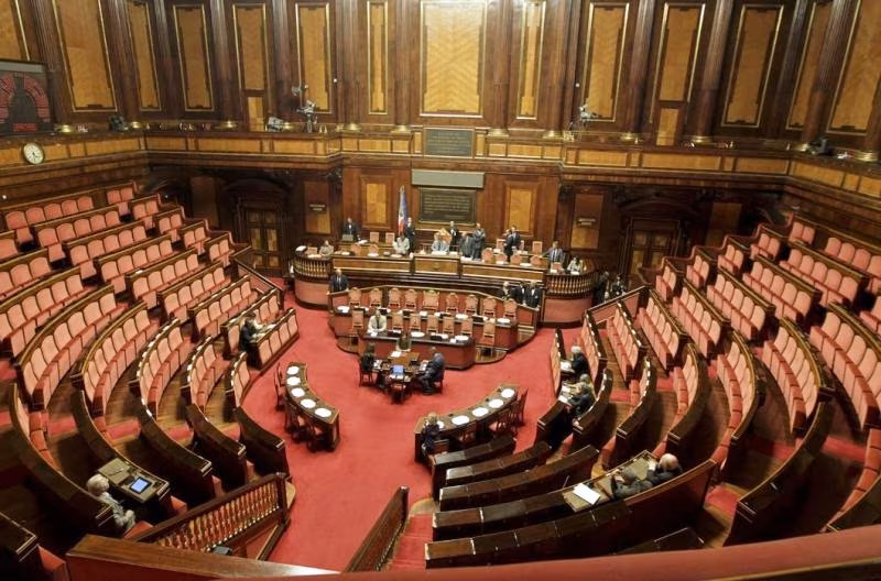 senato-vuoto