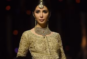 FASHION-PAKSITAN-SHEHLA