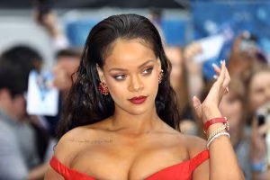 La cantante e stilista Rihanna