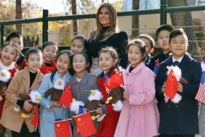 Melania-trump-in-Cina-jpeg