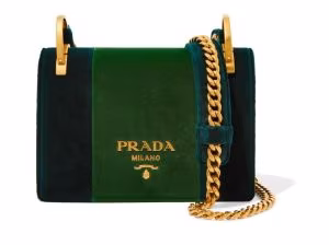Tracolla-in-velluto-Prada