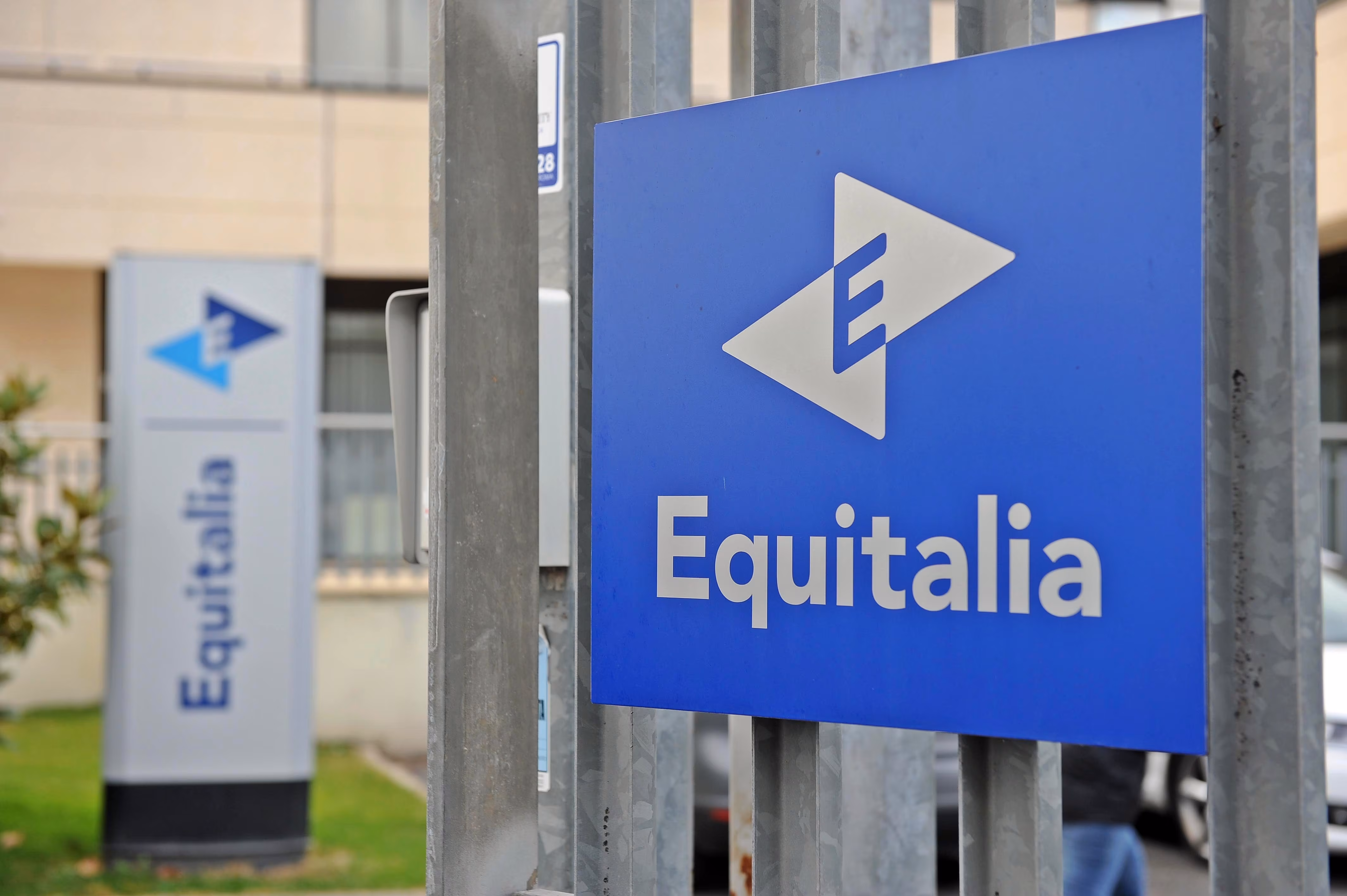 newpress - bulian - Equitalia, continuano le intimidazioni in tutta Italia