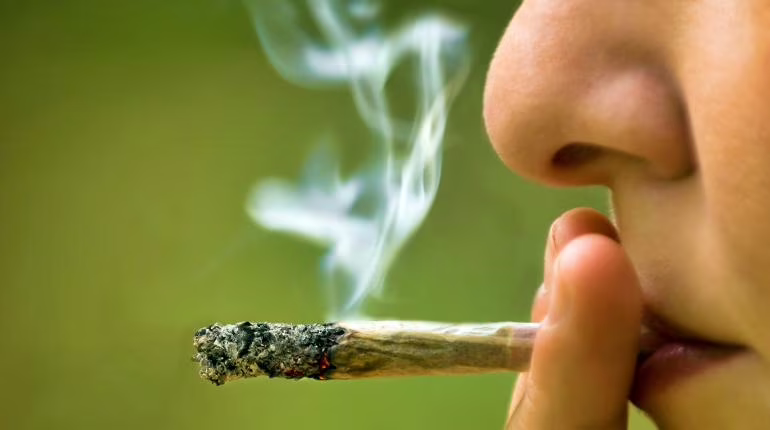 adolescenza-e-cannabis