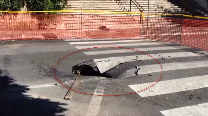 Roma, voragine a Monteverde