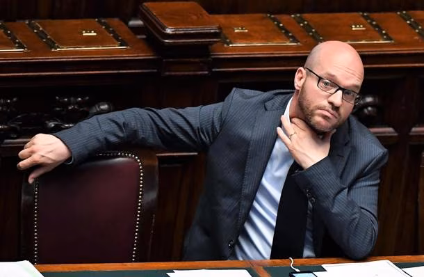 Razzismo: ministro Fontana, abolire legge Mancino