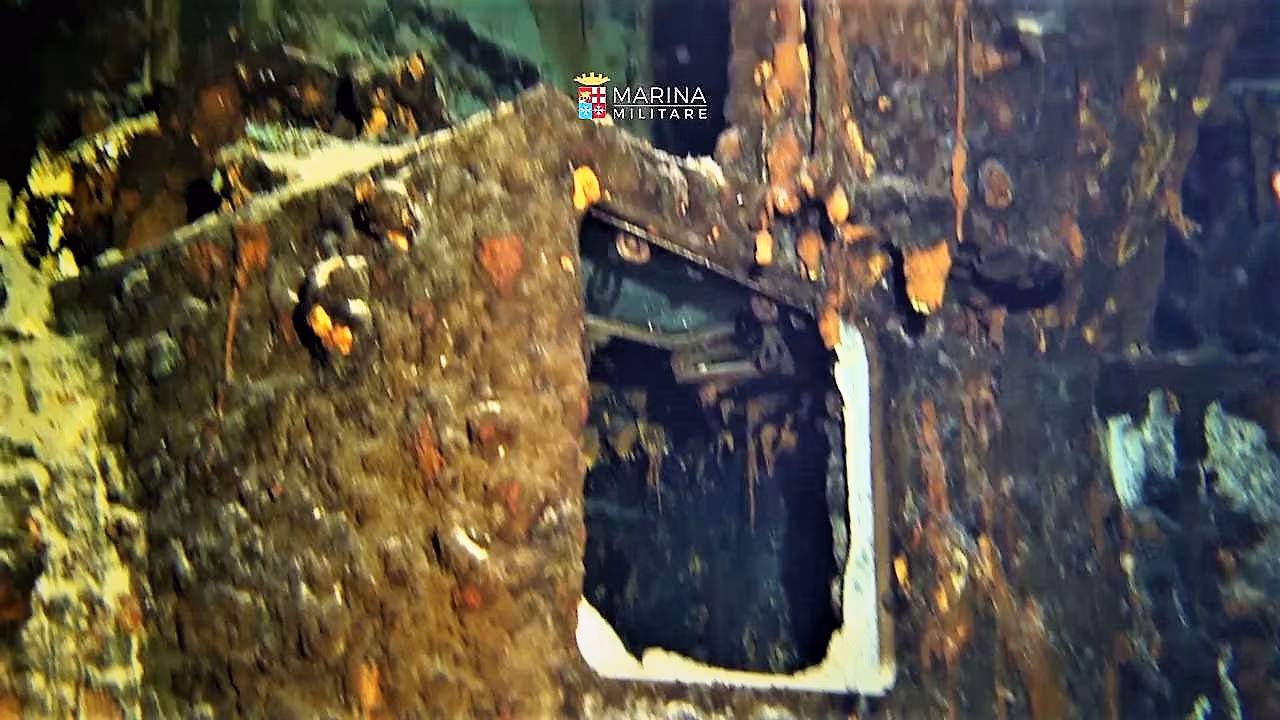 Il relitto della corazzata Romai