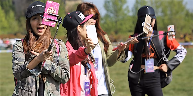 Selfie absorbed: How China's beauty obsession made Meitu into a billion-dollar photo-editing app