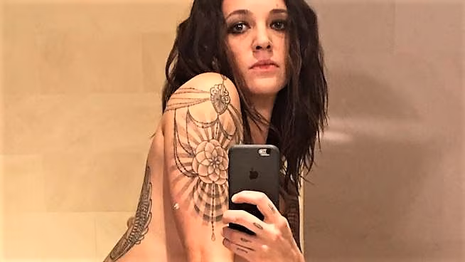 artasia argento tatuata (2)