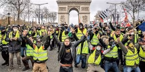 'Yellow Vests' Return to Paris Streets