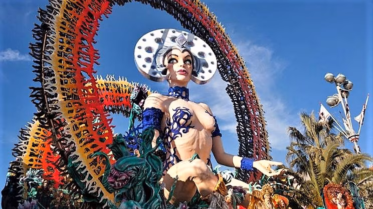 carnevaleviareggio2019