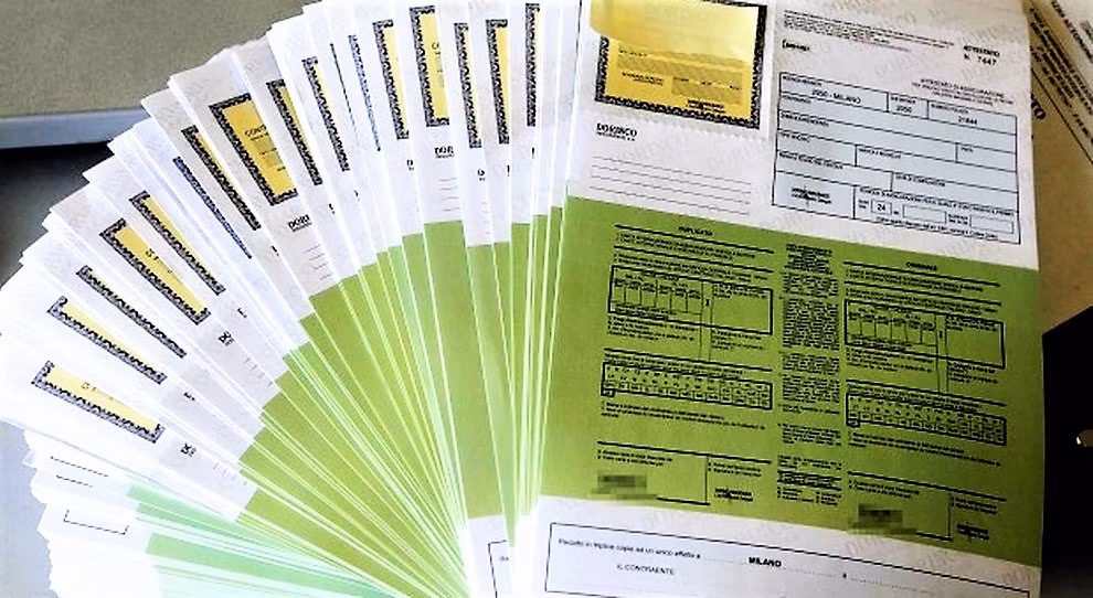 assicurazione polizza_auto_