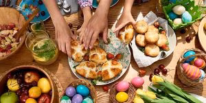 Pasqua, il 65% degli italiani pranza a casa. I piatti tipici