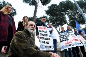 Pena di morte: Radicali manifestano a Roma contro applicazione Sharia in Brunei - foto 3