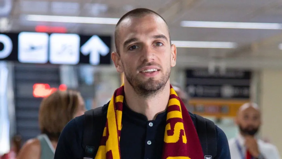 Pau Lopez