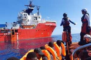 Ocean Viking migranti