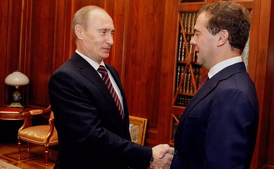 Vladimir Putin e Dmitri Medvedev