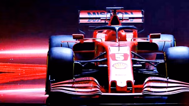 1SF1000 Ferrari svela nuova vettura F1