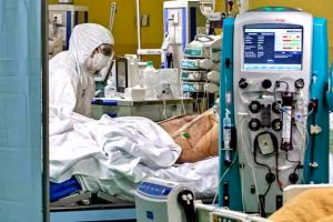 CORNAVIRUS-TERAPIA-INTENSIVA