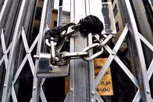 coronavirusnegoziochiuso