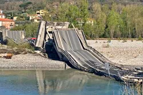 massa_carrara_aulla_ponte_crollo_fg_ipa