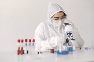 Nel 73% di negativizzati virus rimane nelle feci