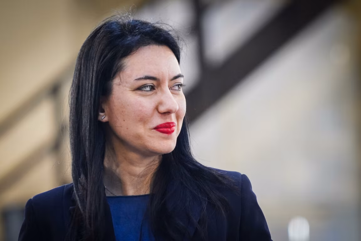 lucia-azzolina-1152x768