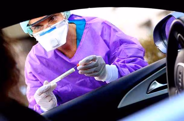 coronavirus-tamponi-in-automobile