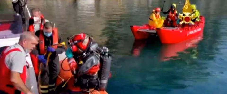 2ca6bae27fe6f9f9bffbbe30c8b44314