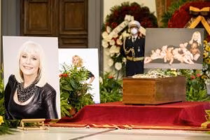 Camera ardente in Campidoglio: l’omaggio di Roma alla Carrà