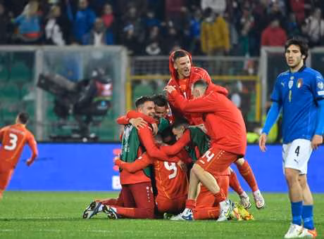 festa.gruppo.macedonia.2021.22.460x340