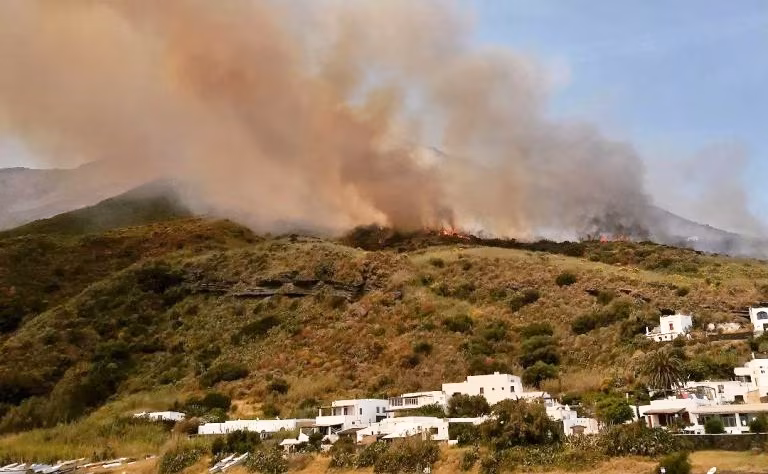 incendio-stromboli-1-768x768