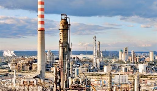 petrolchimico-isab-lukoil-priolo-giorno