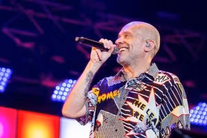 Musica/San Siro Canta Max, due serate di immenso karaoke con Max Pezzali