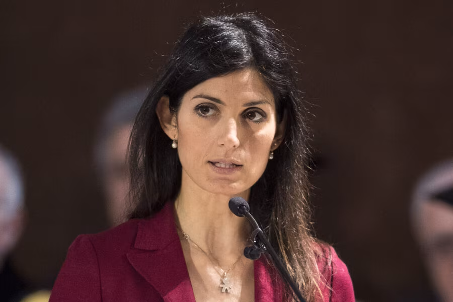 virginia-raggi-900x600