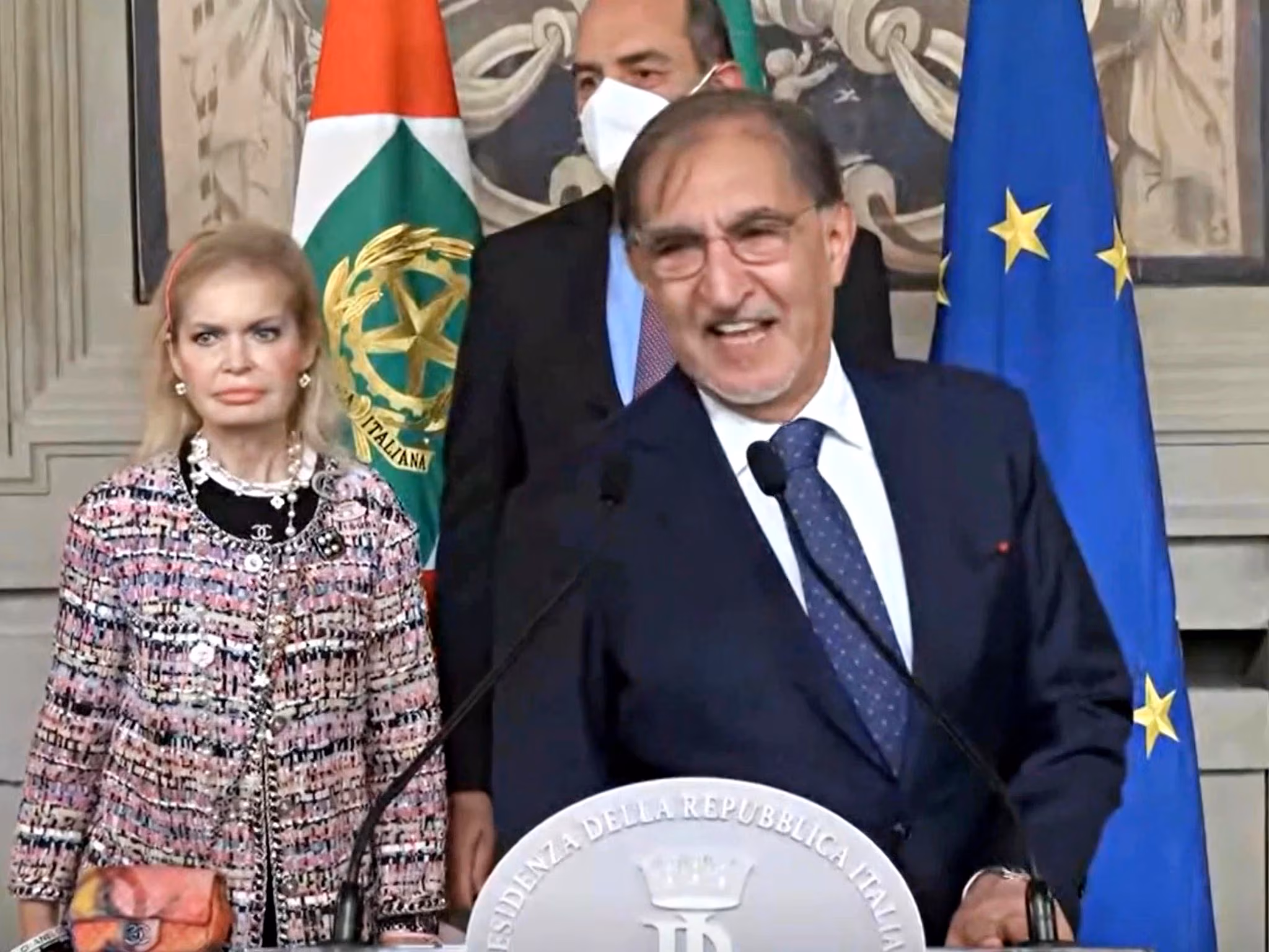 1666257078913_la_russa