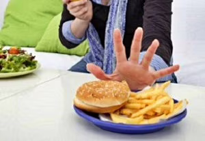 ragazza_hamburgersalute alimentazione