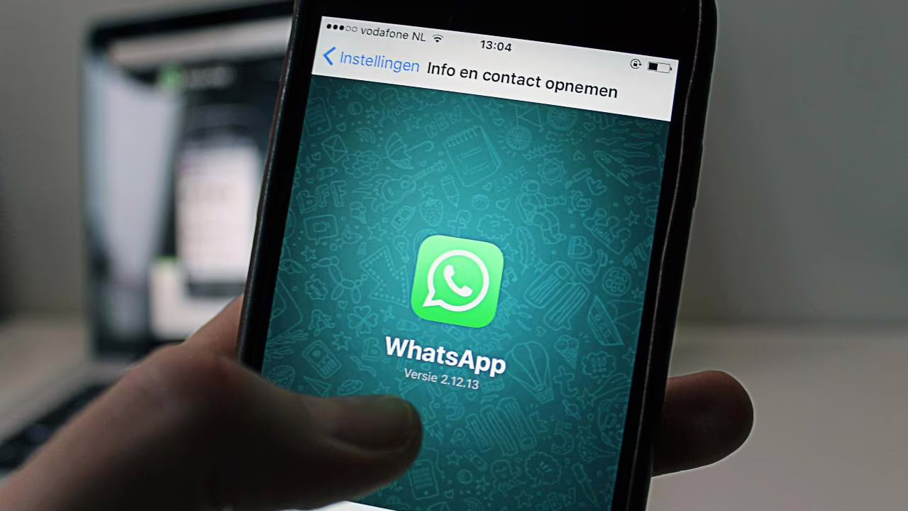 WhatsApp si RIVOLUZIONA: altro che pensione, la novità DISTRUGGE LA CONCORRENZA | Da agosto la chat ti farà impazzire